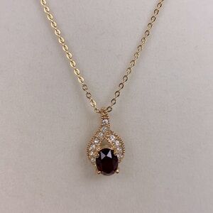 Gold Ruby Rhinestone Necklace 18” Faux jewels Gold tone New NWOT